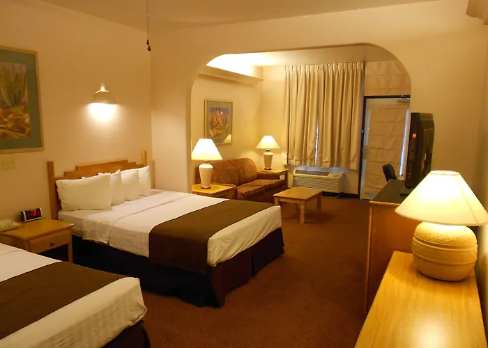 Hotel Quality & Phoenix Nw - Sun 3*