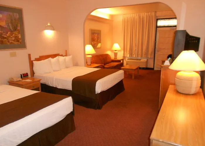 Hotel Quality & Phoenix Nw - Sun 3*