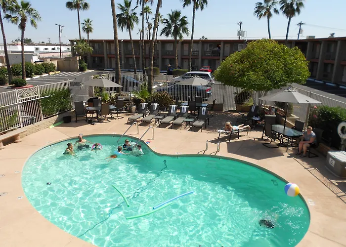 Hotel Quality & Phoenix Nw - Sun Youngtown