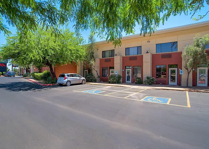Quality & Phoenix Nw - Sun Hotel