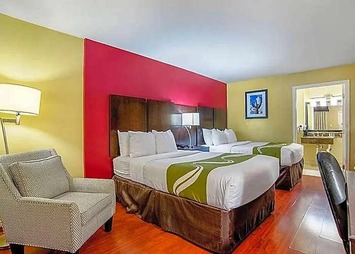Quality & Phoenix Nw - Sun Hotel Youngtown
