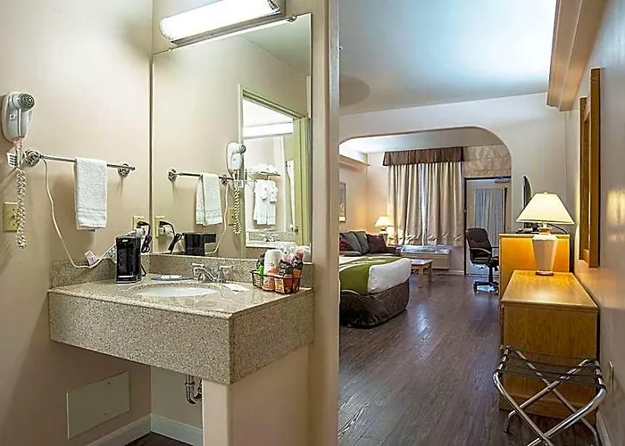 Quality & Phoenix Nw - Sun Hotel 3*