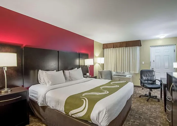 Quality & Phoenix Nw - Sun Hotel