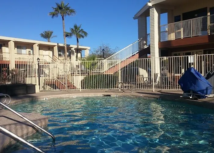 Quality & Phoenix Nw - Sun Hotel
