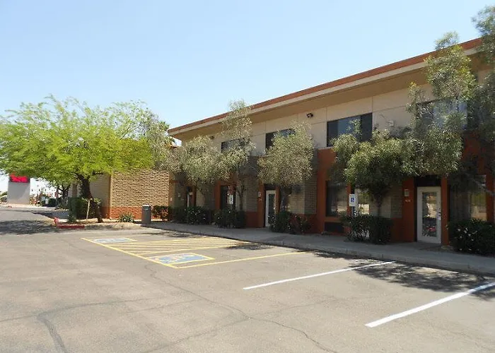 Quality & Phoenix Nw - Sun Hotel 3*