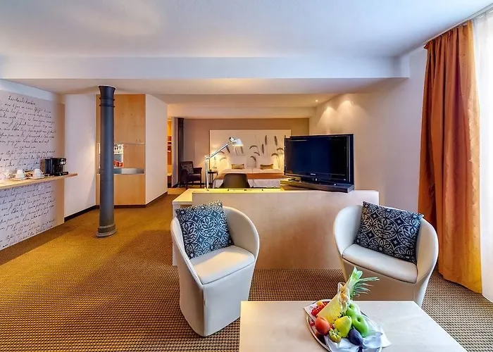 Hotel Quality & Phoenix Nw - Sun 3*
